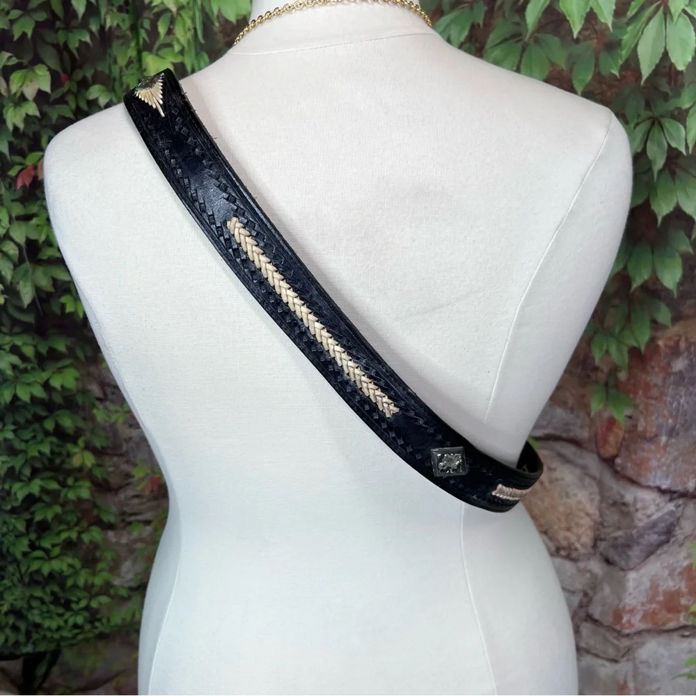 VINTAGE WESTERN BELT Black Leather Rodeo w/Eagle Head Buckle, Made in USA, 50